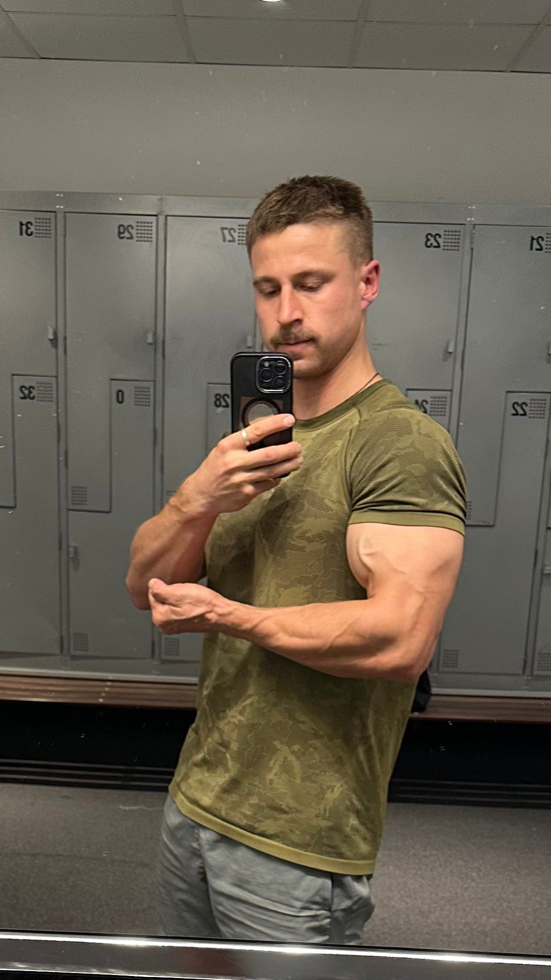 Full Guide to Finally Getting Bigger Arms